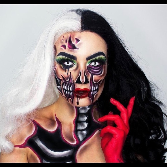 💫24” CRUELLABLACK & WHITE LACE FRONT WIG…NEW